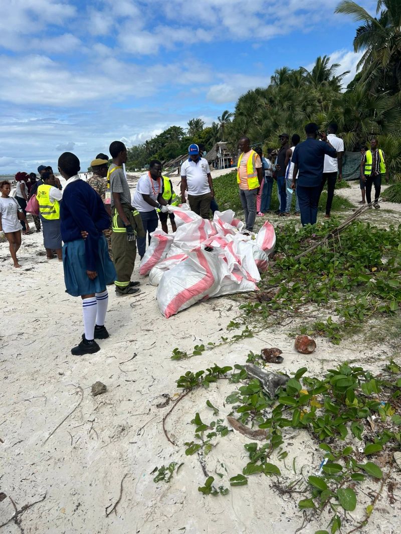 PESAID Joins Beach Clean-Up Initiative Ahead of Biodiversity Day